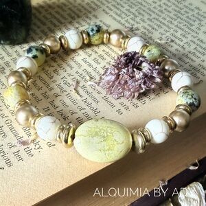 Vintage Yellow Turquoise Bracelet – Rare Stone Verde Vida Stack